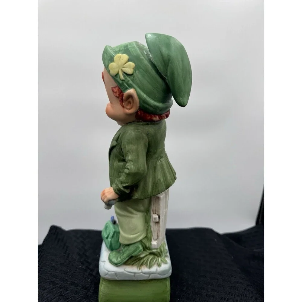 Mr. Lucky Series Mr. Lamplighter Miniature Hoffman Decanter  1978,  5.5